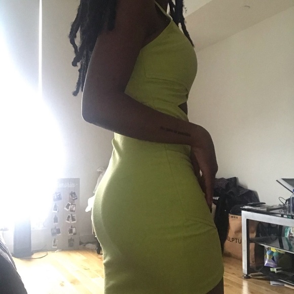 Zara dress - Picture 2 of 3